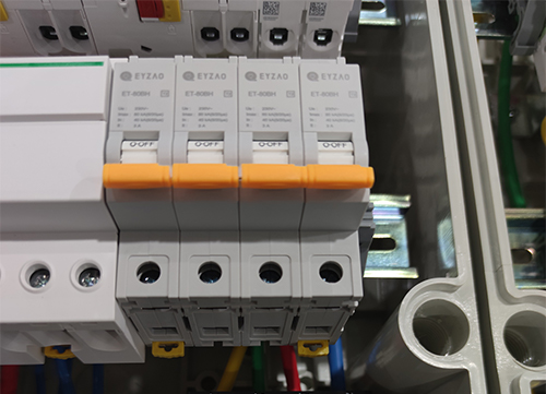 后備保護(hù)器