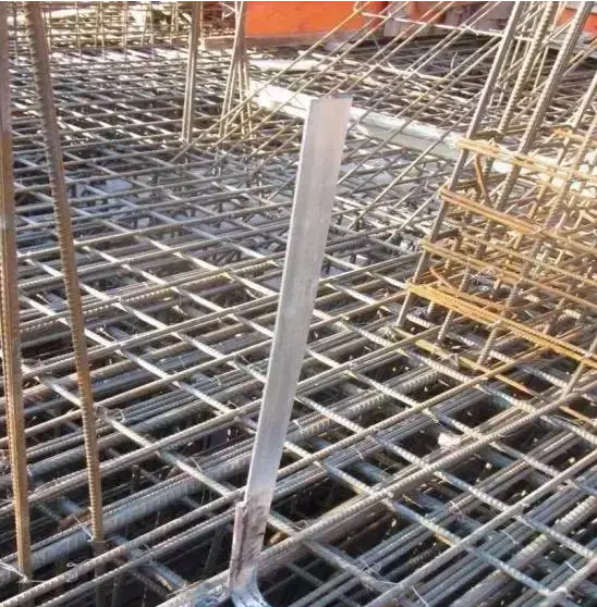 第二類防雷建筑物-安裝金屬物與引下線相連接