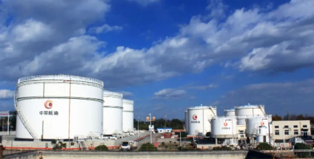 雷電預(yù)警系統(tǒng)助力油庫安全：解決油庫雷擊火災(zāi)隱患