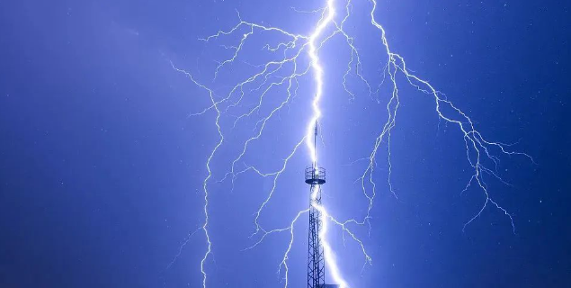 擊穿保險(xiǎn)器