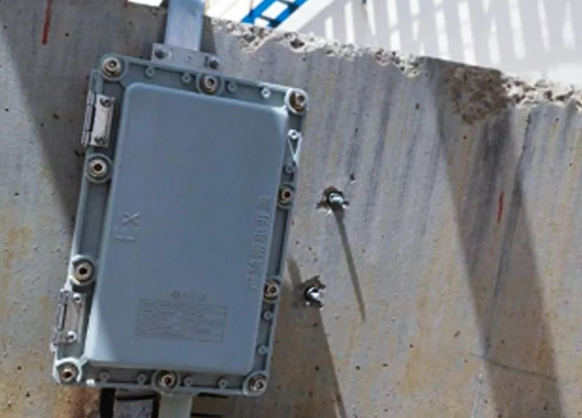 接地電阻監(jiān)測(cè)儀